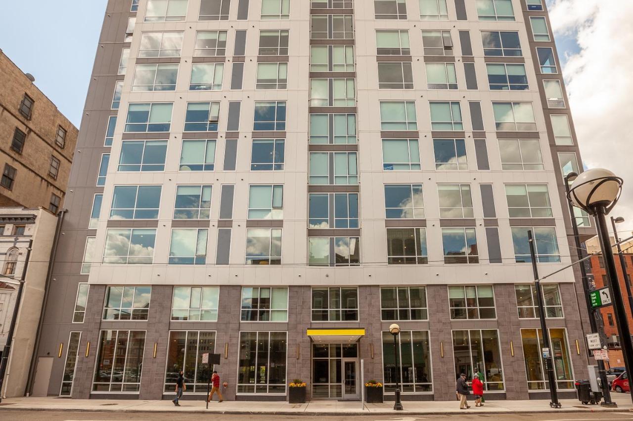 Frontdesk I The Blonde Apts Downtown Cincinnati Eksteriør bilde