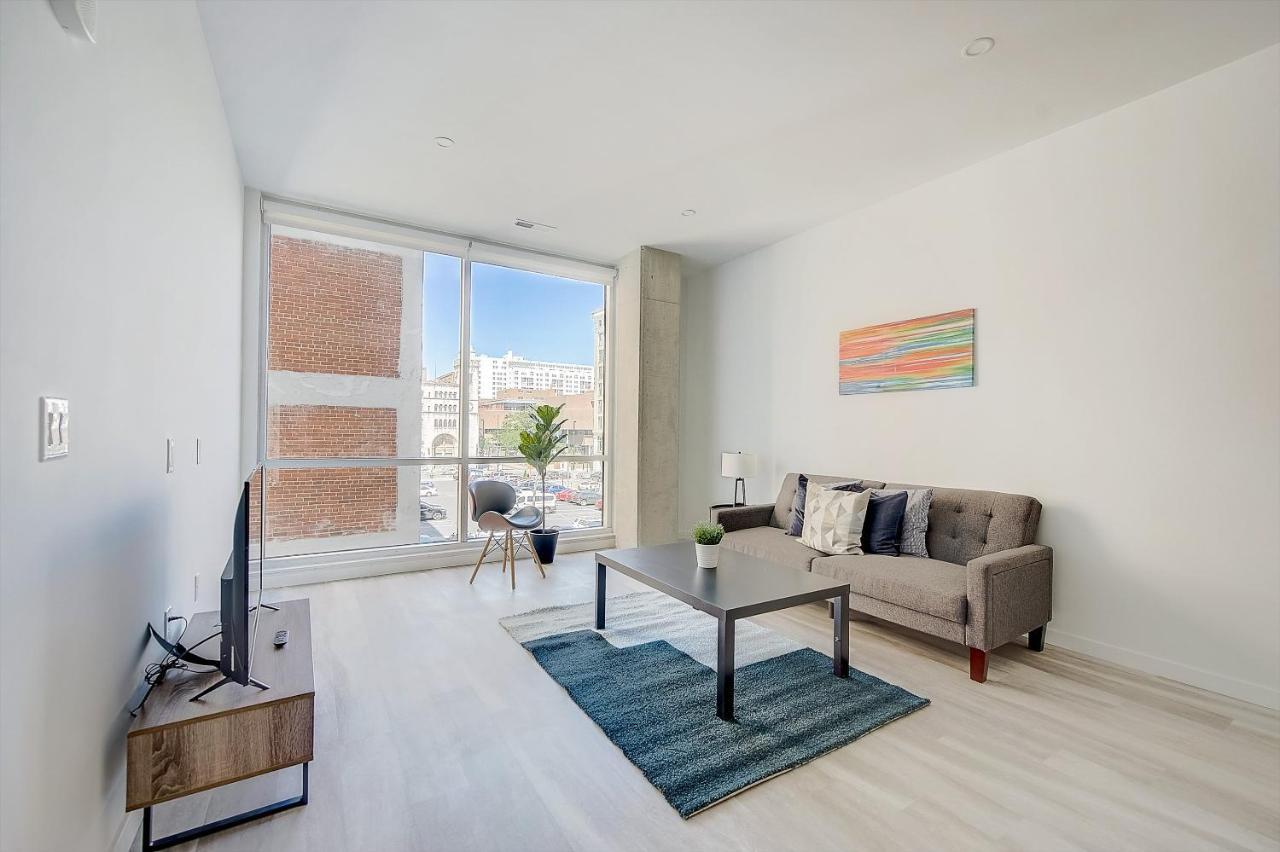 Frontdesk I The Blonde Apts Downtown Cincinnati Rom bilde