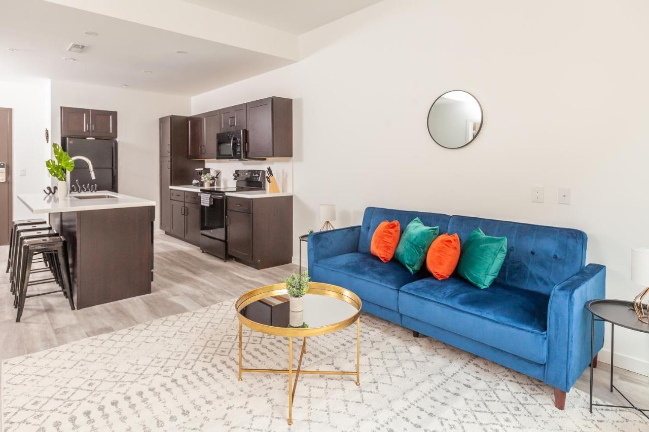 Frontdesk I The Blonde Apts Downtown Cincinnati Rom bilde